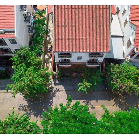 Calm House Hotel Hoi An 1 Екстер'єр фото