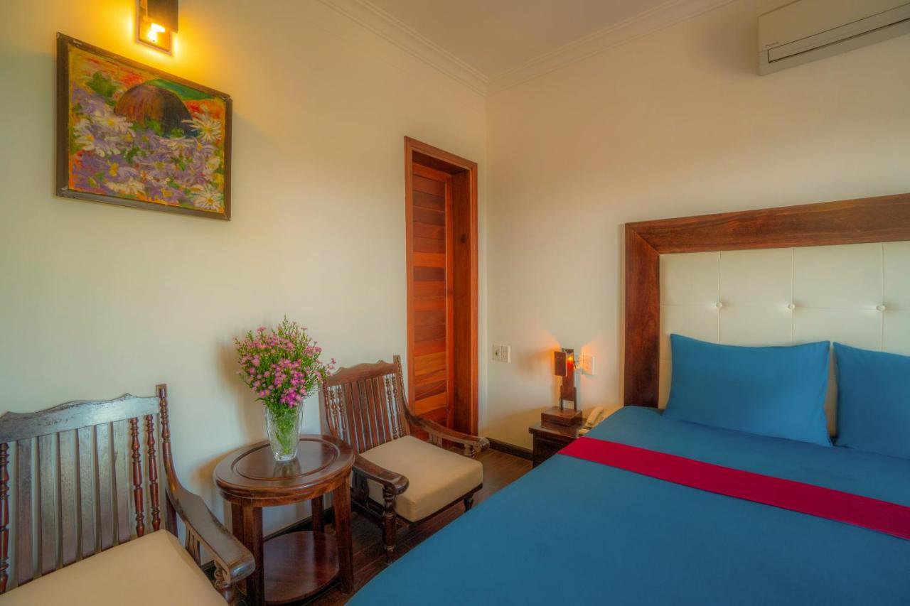 Calm House Hotel Hoi An 1 Екстер'єр фото