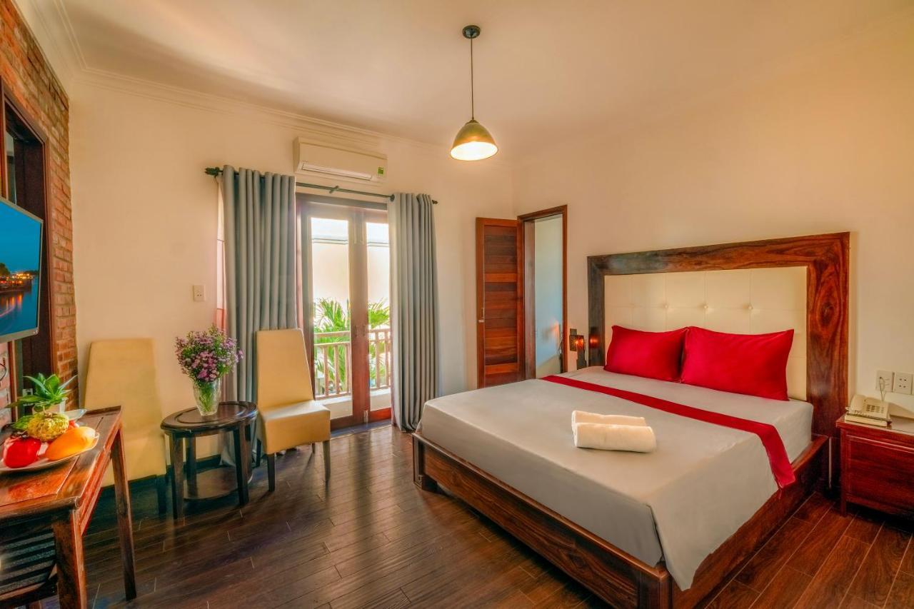 Calm House Hotel Hoi An 1 Екстер'єр фото