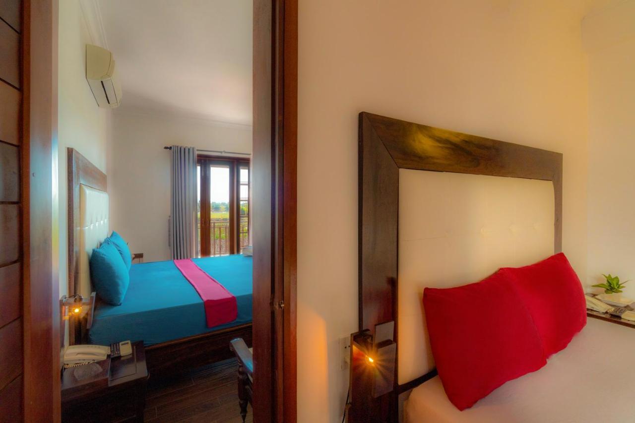 Calm House Hotel Hoi An 1 Екстер'єр фото
