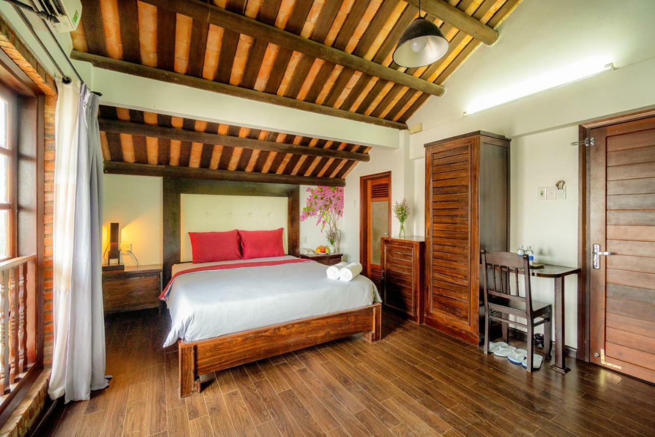 Calm House Hotel Hoi An 1 Екстер'єр фото