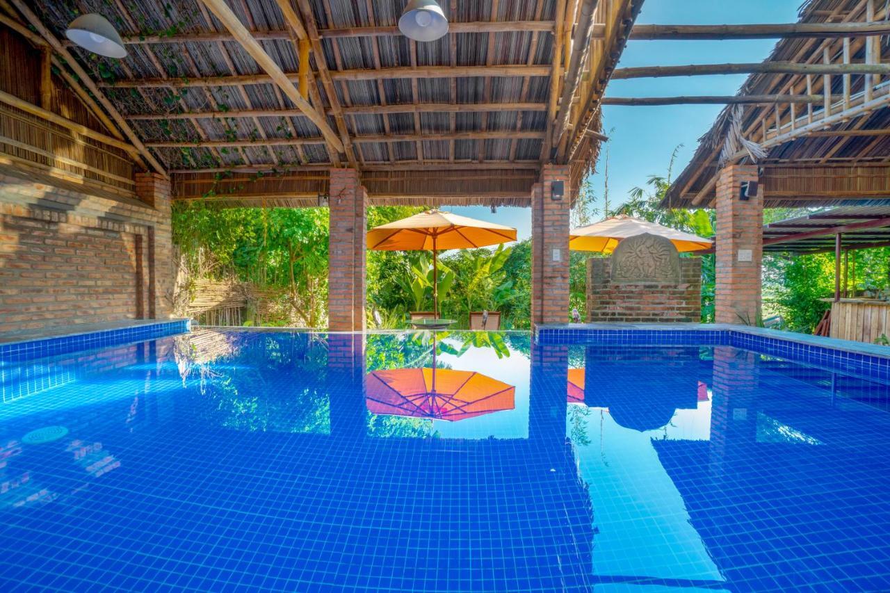 Calm House Hotel Hoi An 1 Екстер'єр фото